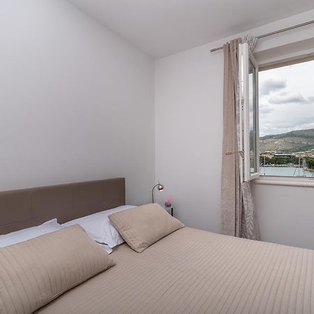 Apartments Maria Trogir Eksteriør billede