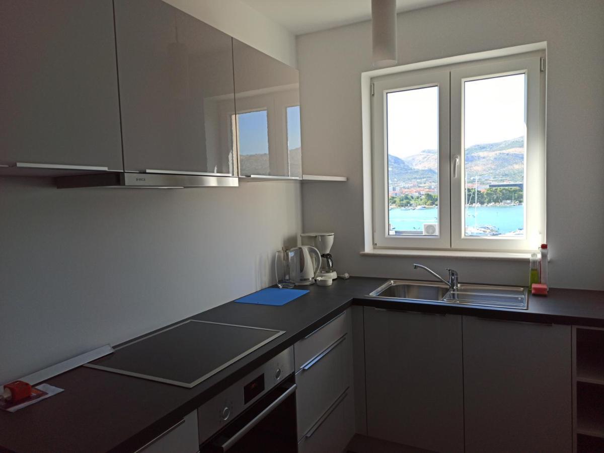 Apartments Maria Trogir Eksteriør billede