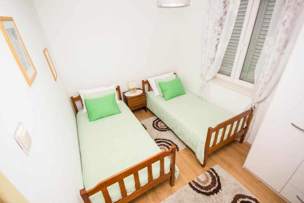 Apartments Maria Trogir Eksteriør billede