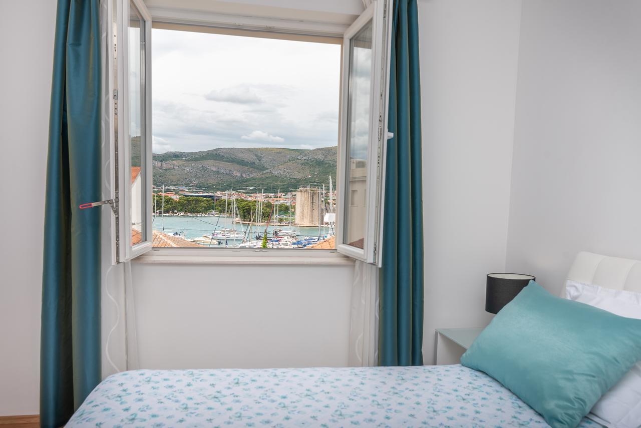 Apartments Maria Trogir Eksteriør billede